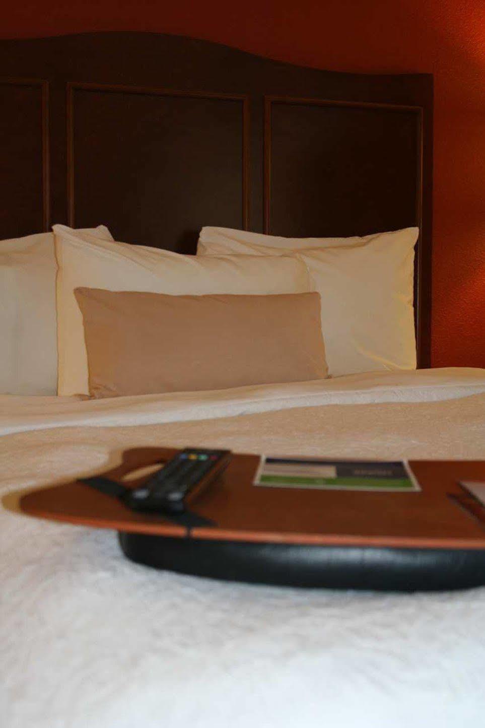 Hampton Inn Mansfield/Ontario Bagian luar foto